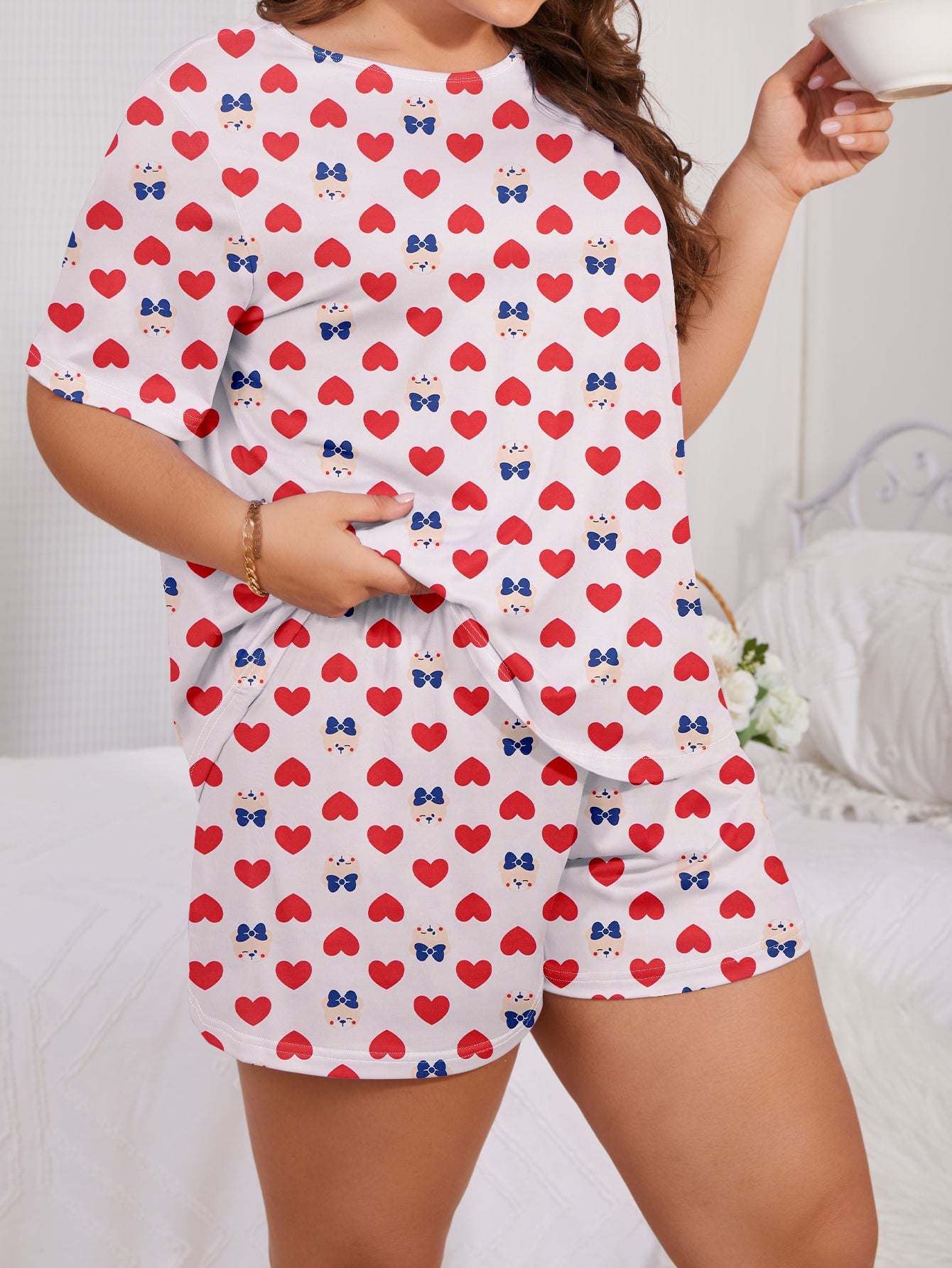 Women's Plus Size Valentine's Day Cute Pajamas Set: Heart & Cartoon Print Short Sleeve Top & Shorts Lounge 2 Piece Set