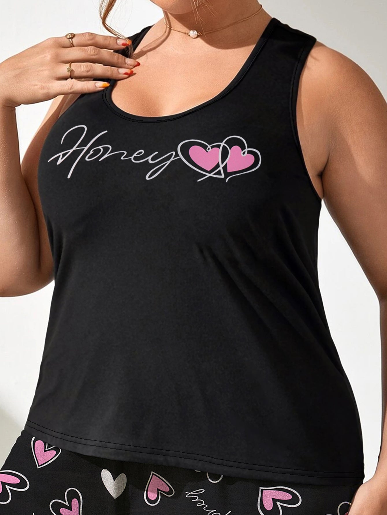 Women's Valentine's Gifts Pajama Set: Plus Size Heart & Letter Print Round Neck Tank Top with Shorts Loungewear Two-Piece Set