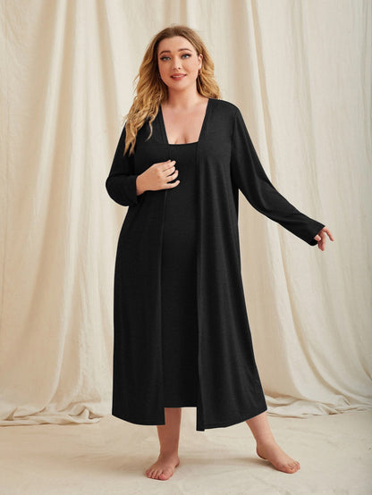 Women's Plus Size Solid Scoop Neck Lounge Set: Slip Dress & Long Sleeve Robe