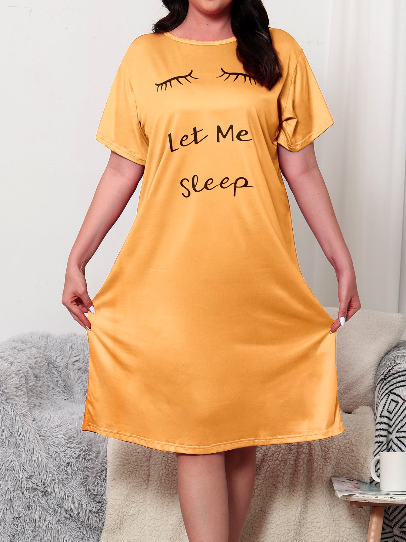 Women's Plus Size Casual Nightdress with Eyelash & Slogan Print, Short Sleeve Round Neck Sleep Dress